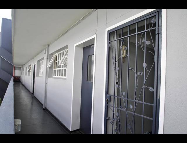 1 BEDROOM APARTMENT FOR SALE IN PARKTOWN